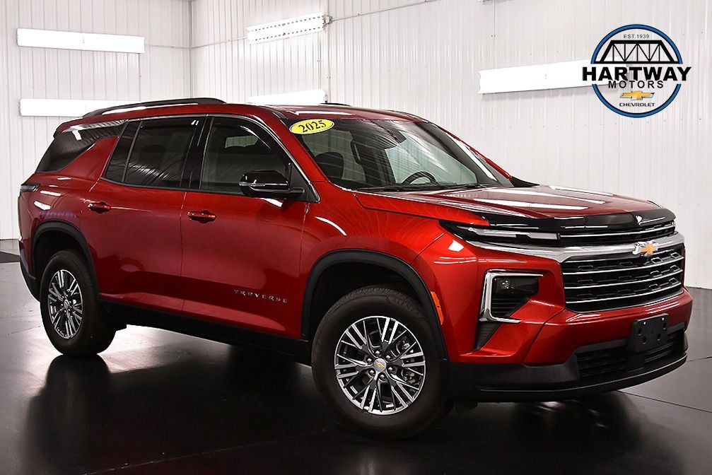 2025 Chevrolet Traverse LT 2LT
