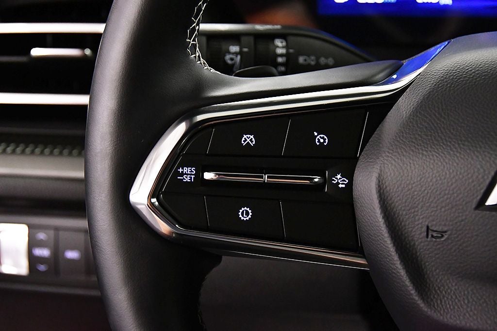2025 Chevrolet Traverse LT 2LT