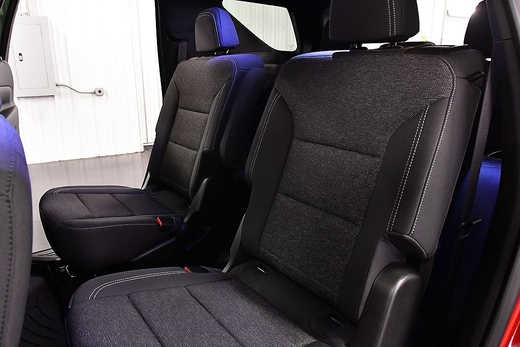 2025 Chevrolet Traverse LT 2LT
