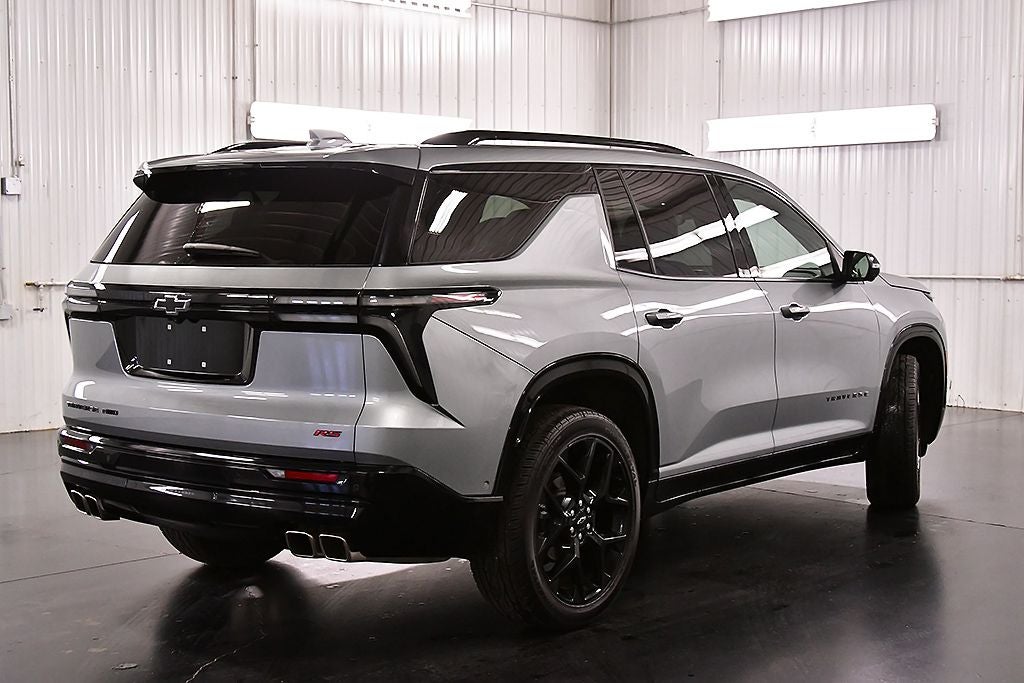 2025 Chevrolet Traverse RS