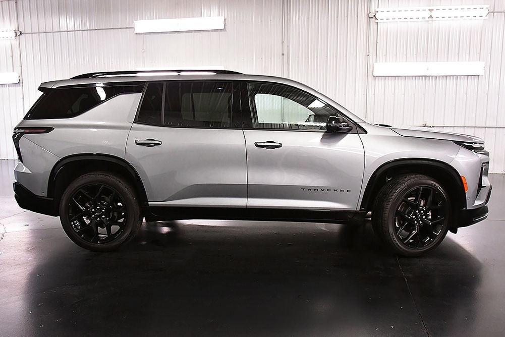 2025 Chevrolet Traverse RS