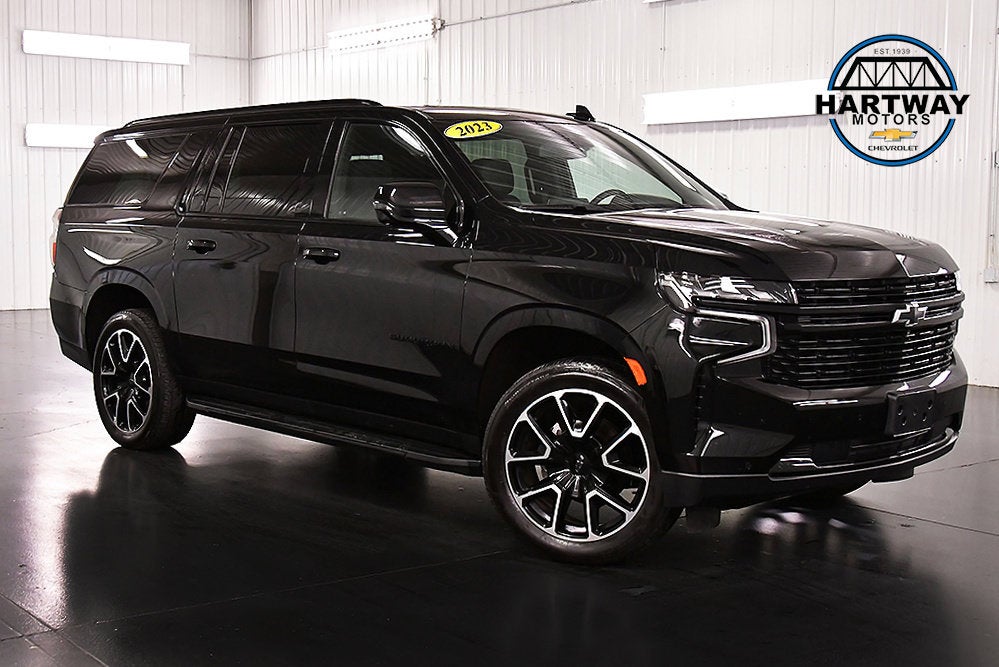 2023 Chevrolet Suburban RST