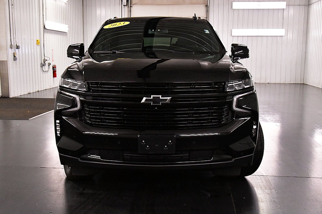 2023 Chevrolet Suburban RST