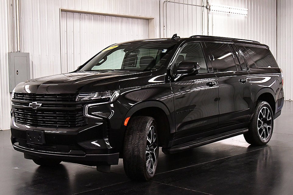 2023 Chevrolet Suburban RST