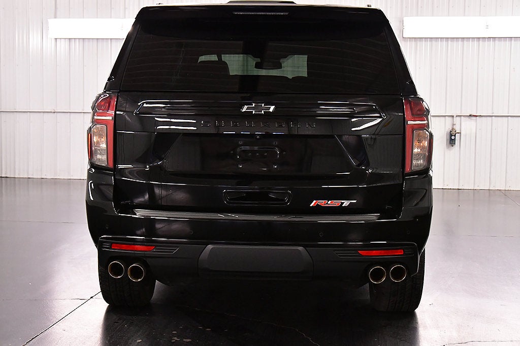 2023 Chevrolet Suburban RST