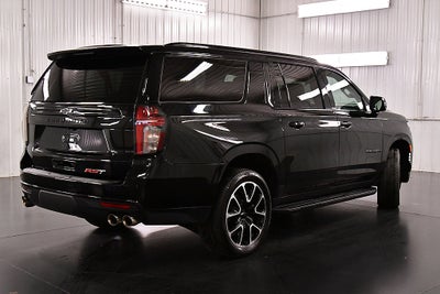 2023 Chevrolet Suburban RST
