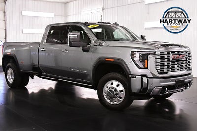 2025 GMC Sierra 3500HD Denali