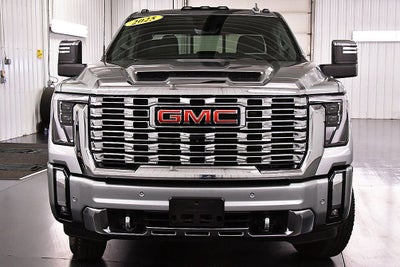 2025 GMC Sierra 3500HD Denali