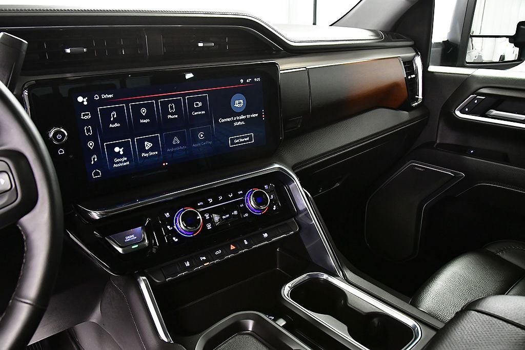2025 GMC Sierra 3500HD Denali