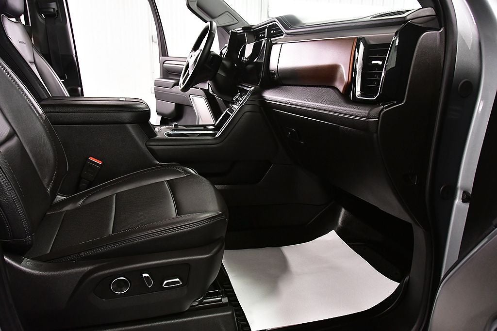 2025 GMC Sierra 3500HD Denali