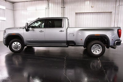 2025 GMC Sierra 3500HD Denali