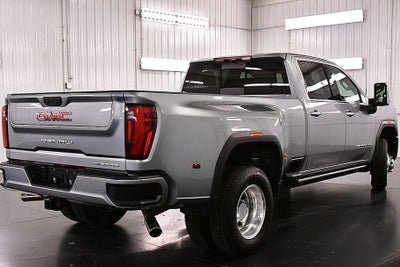 2025 GMC Sierra 3500HD Denali