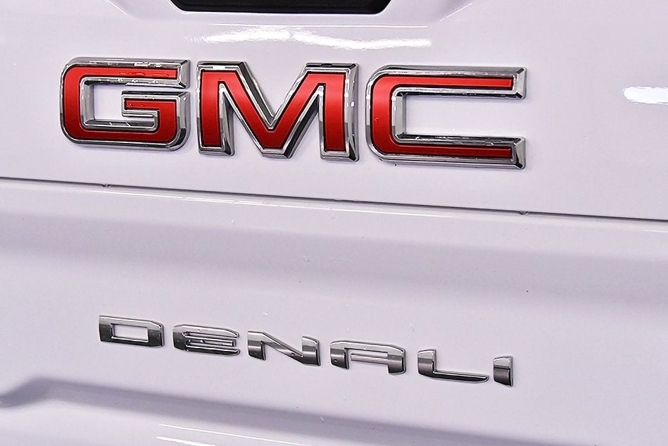 2025 GMC Sierra 3500HD Denali