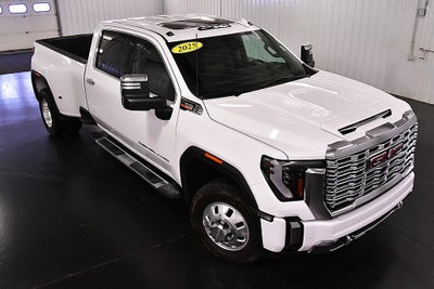 2025 GMC Sierra 3500HD Denali