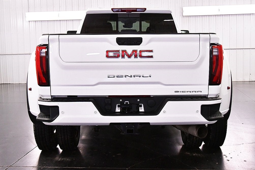 2025 GMC Sierra 3500HD Denali