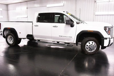 2025 GMC Sierra 3500HD Denali