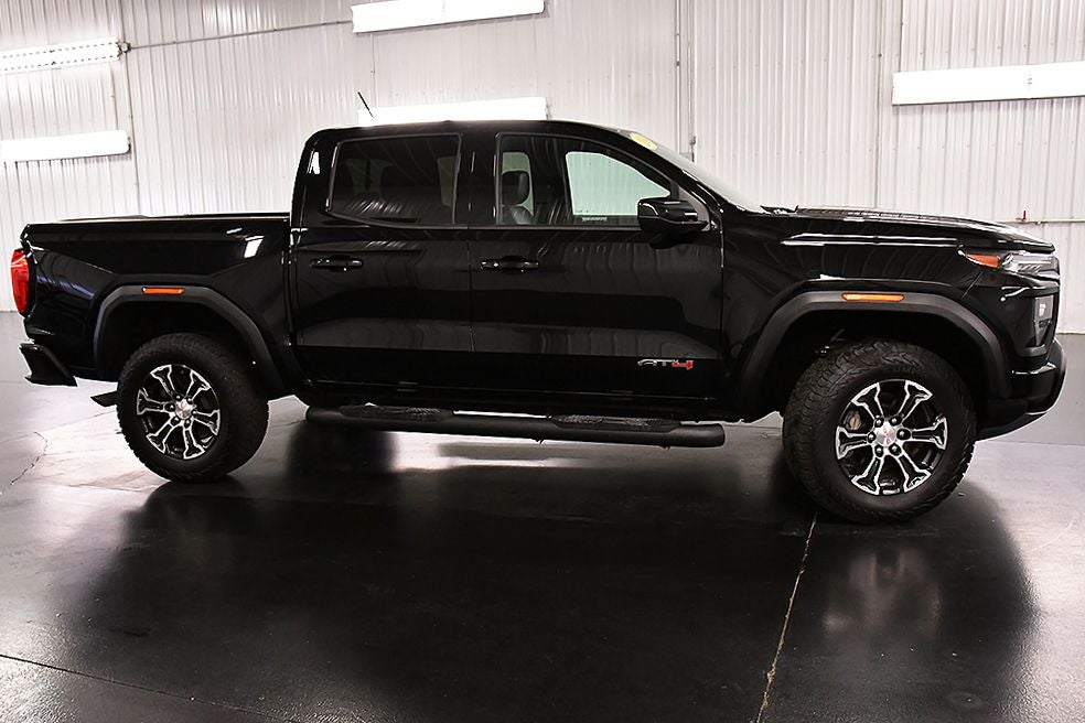 2024 GMC Canyon AT4