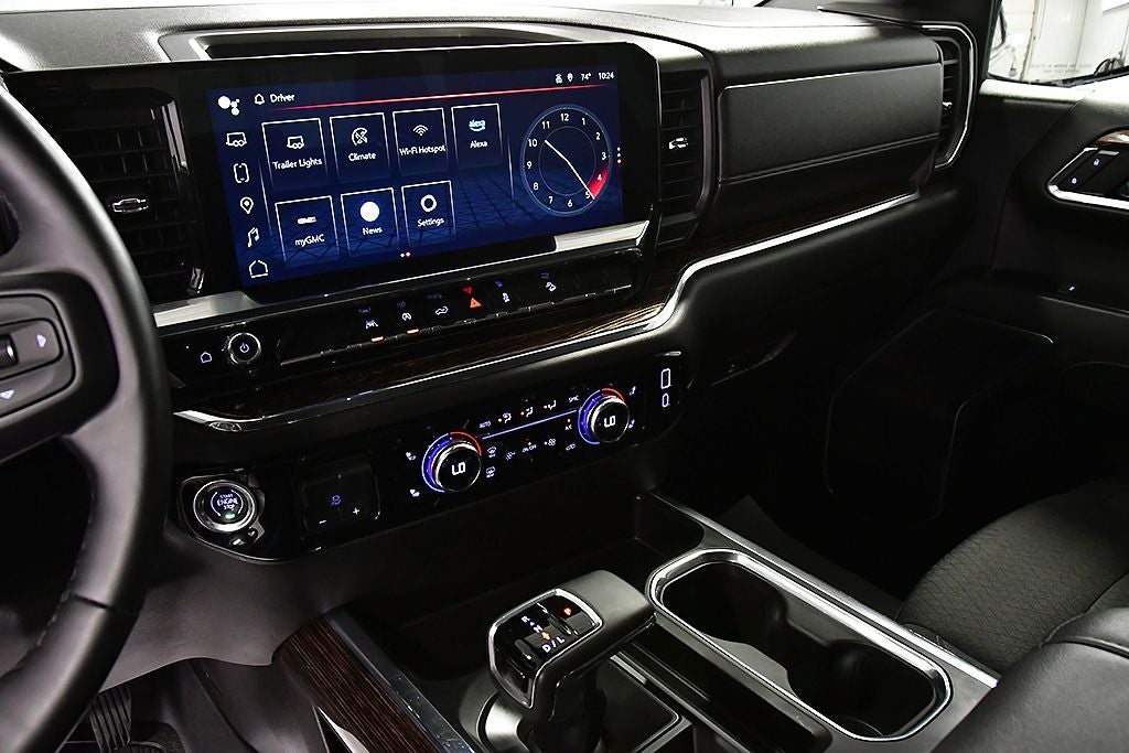 2024 GMC Sierra 1500 Elevation