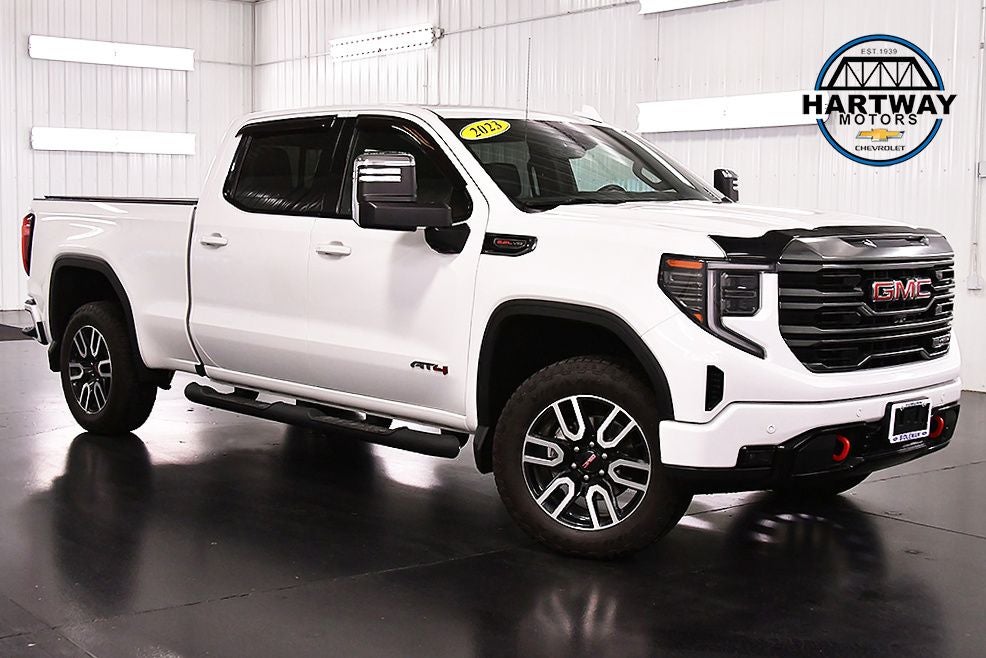 2023 GMC Sierra 1500 AT4