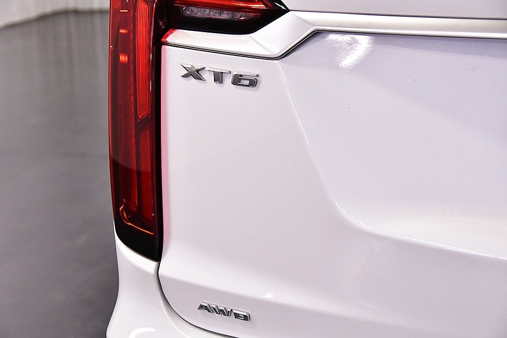 2024 Cadillac XT6 Luxury