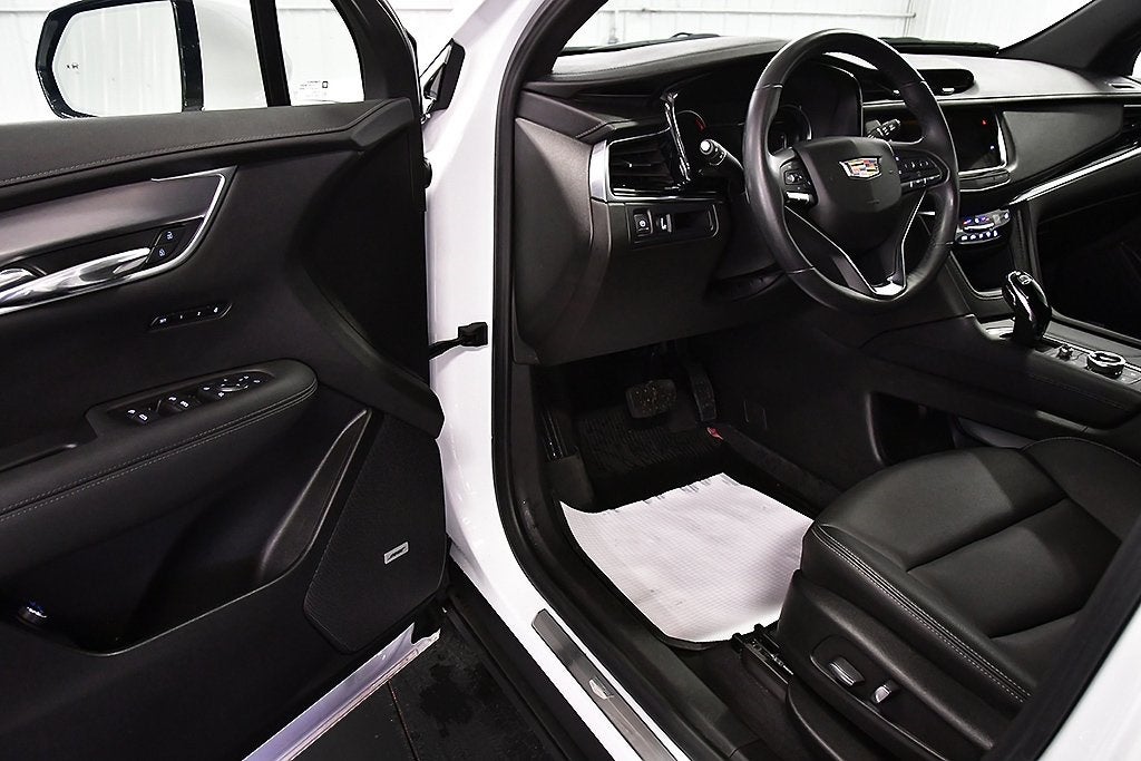 2024 Cadillac XT6 Luxury