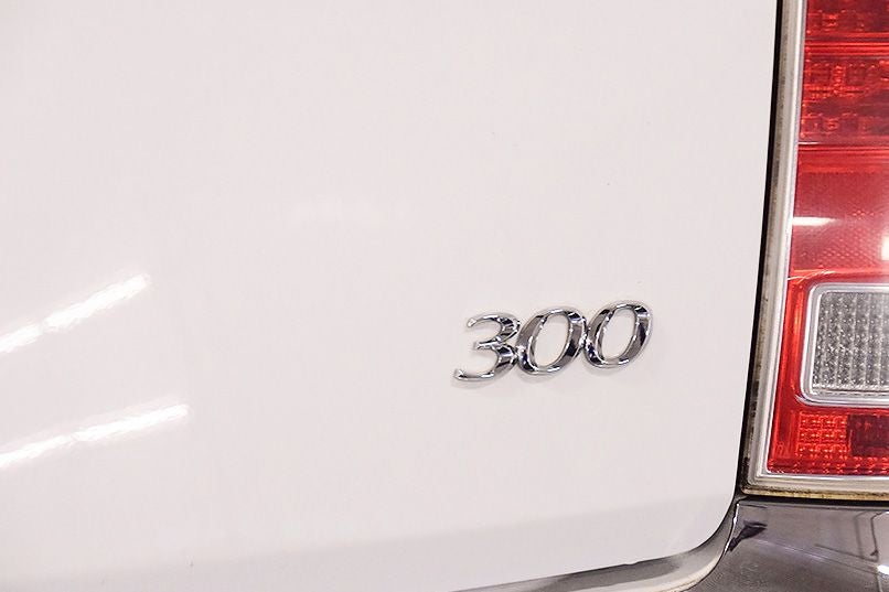 2013 Chrysler 300 Base