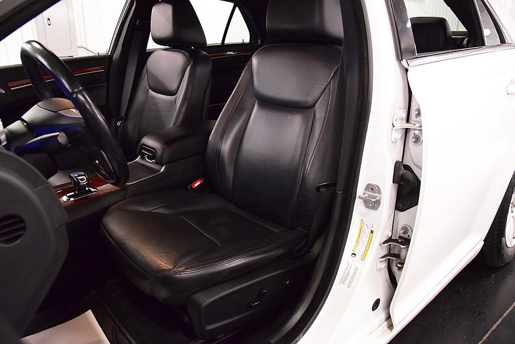 2013 Chrysler 300 Base