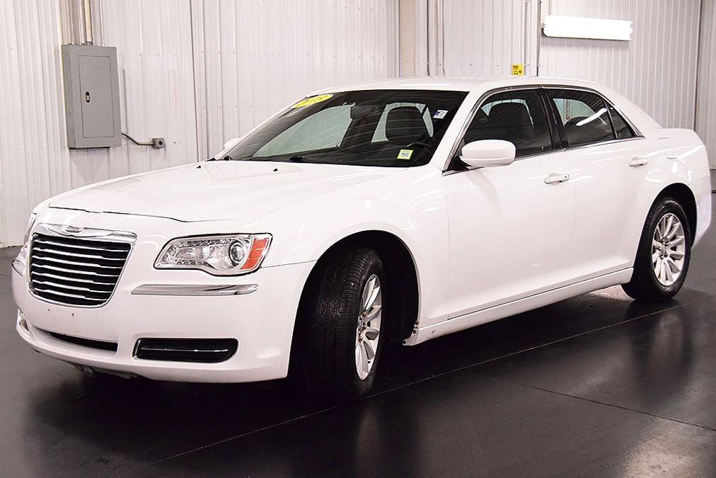 2013 Chrysler 300 Base