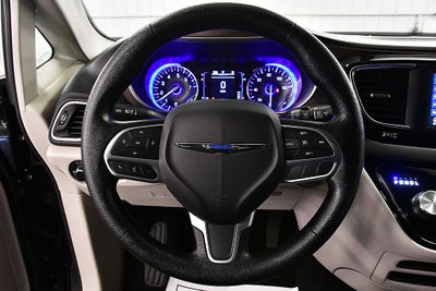 2020 Chrysler Voyager LXI