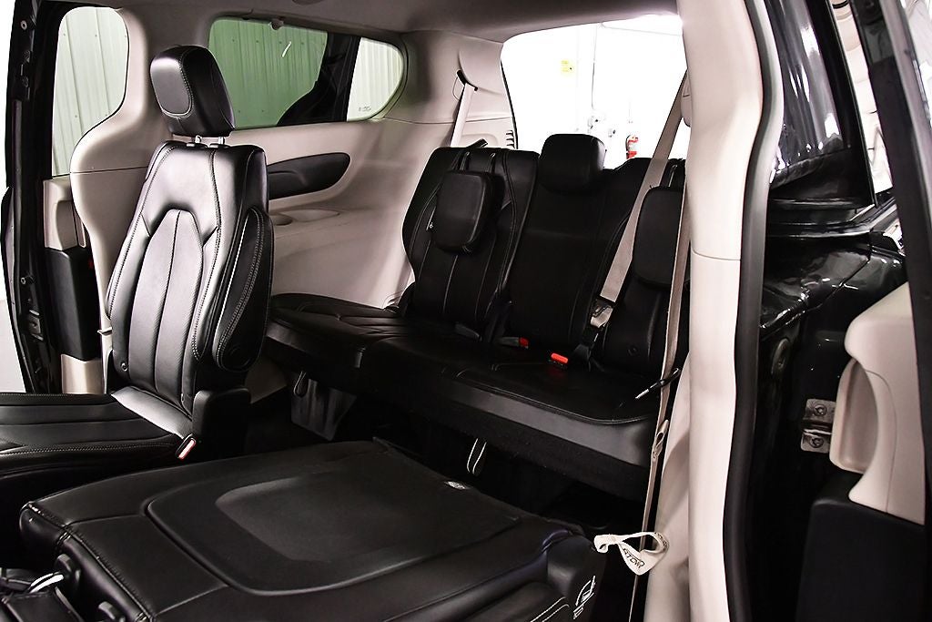 2020 Chrysler Voyager LXI