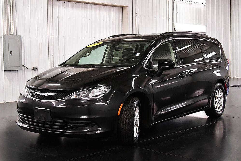 2020 Chrysler Voyager LXI