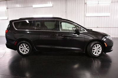 2020 Chrysler Voyager LXI