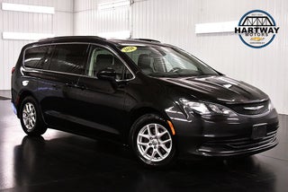 2020 Chrysler Voyager LXI