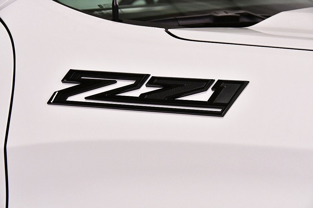 2026 Chevrolet Silverado 1500 RST Dark Essentials