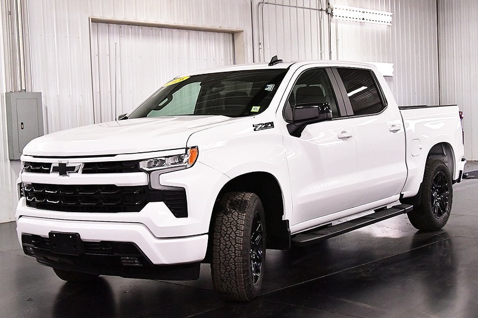 2026 Chevrolet Silverado 1500 RST Dark Essentials