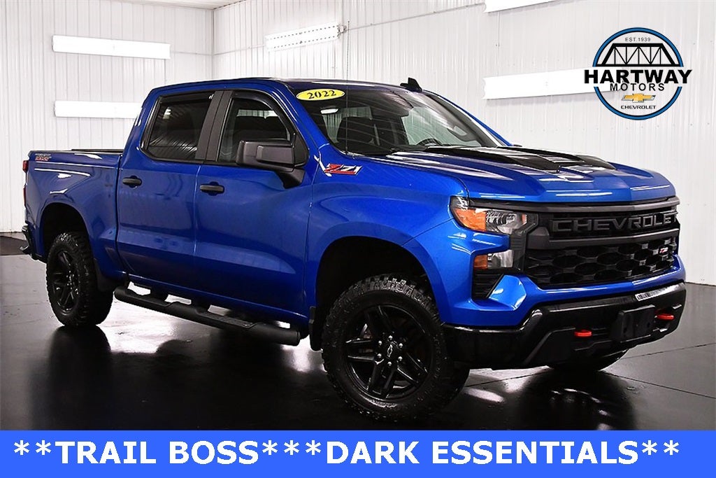2022 Chevrolet Silverado 1500 Custom Trail Boss Dark Essentials