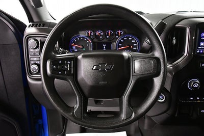 2022 Chevrolet Silverado 1500 Custom Trail Boss Dark Essentials