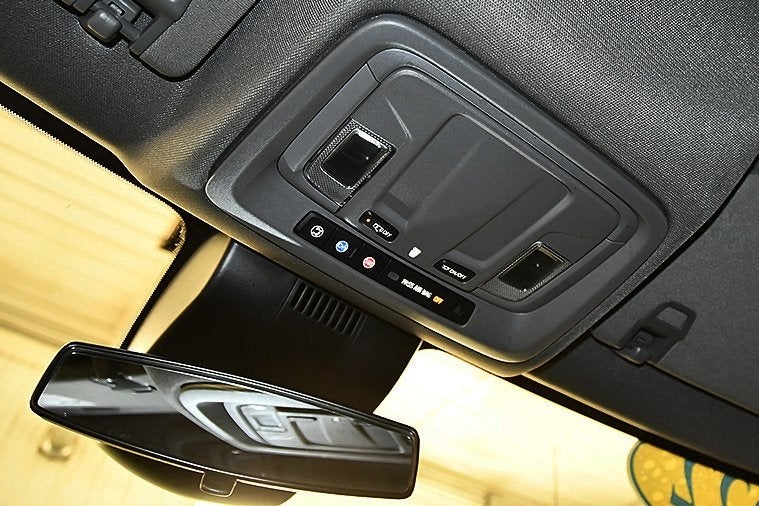 2022 Chevrolet Silverado 1500 Custom Trail Boss Dark Essentials