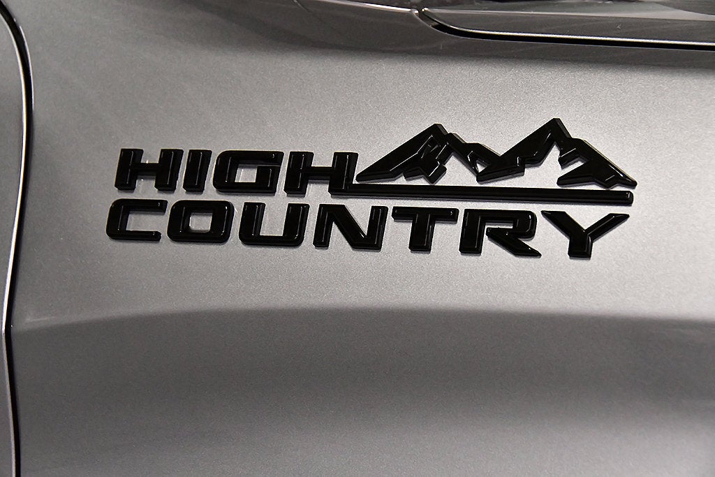 2023 Chevrolet Silverado 1500 High Country Dark Essentials Z71