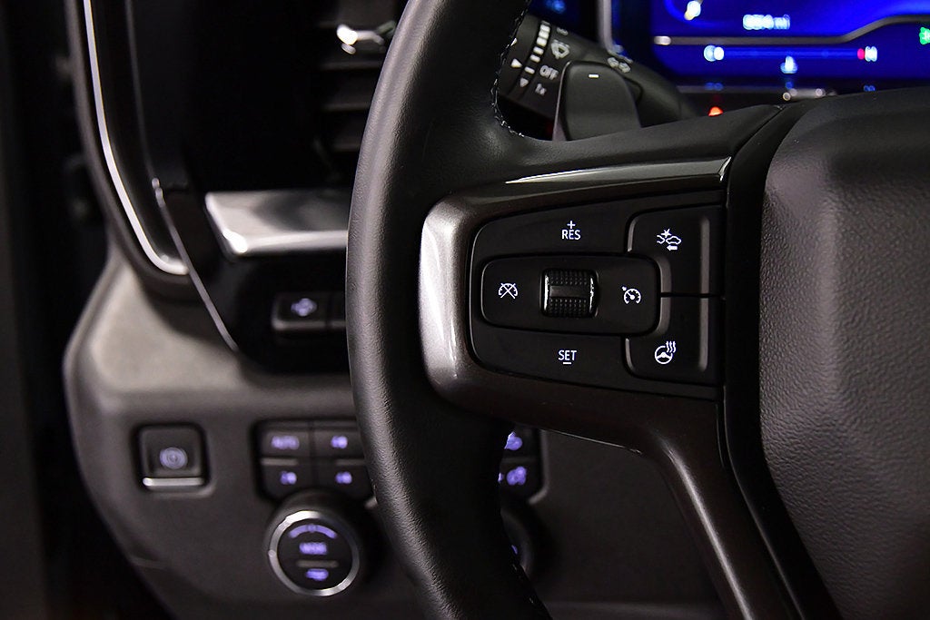 2023 Chevrolet Silverado 1500 High Country Dark Essentials Z71