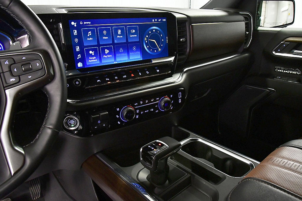 2023 Chevrolet Silverado 1500 High Country Dark Essentials Z71