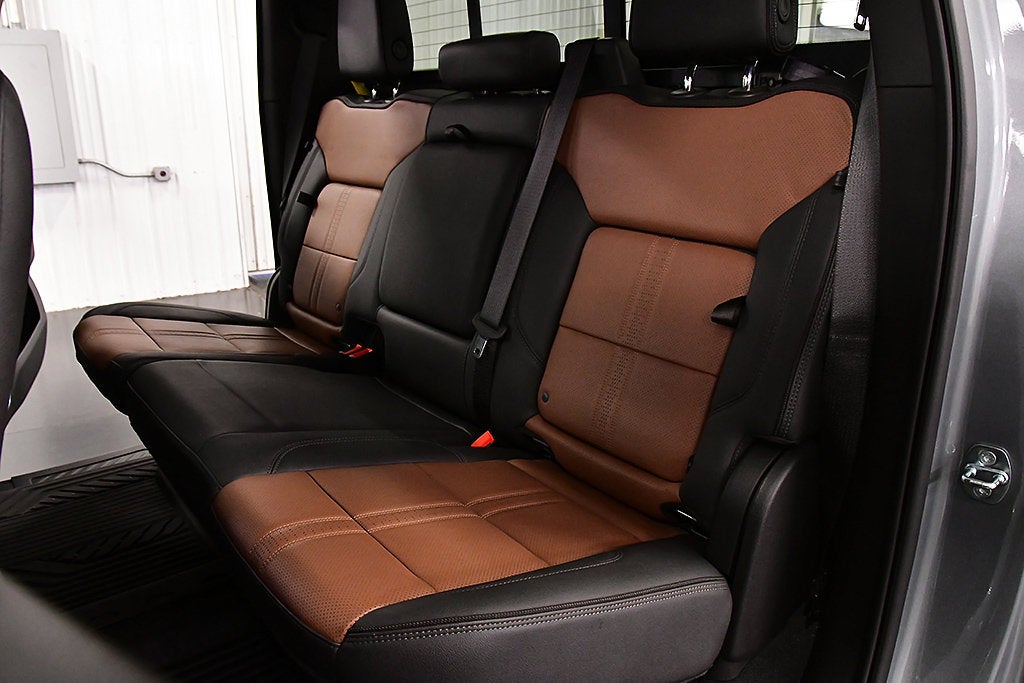 2023 Chevrolet Silverado 1500 High Country Dark Essentials Z71