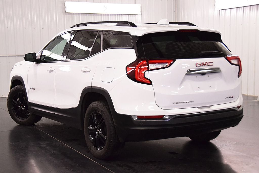 2023 GMC Terrain AT4