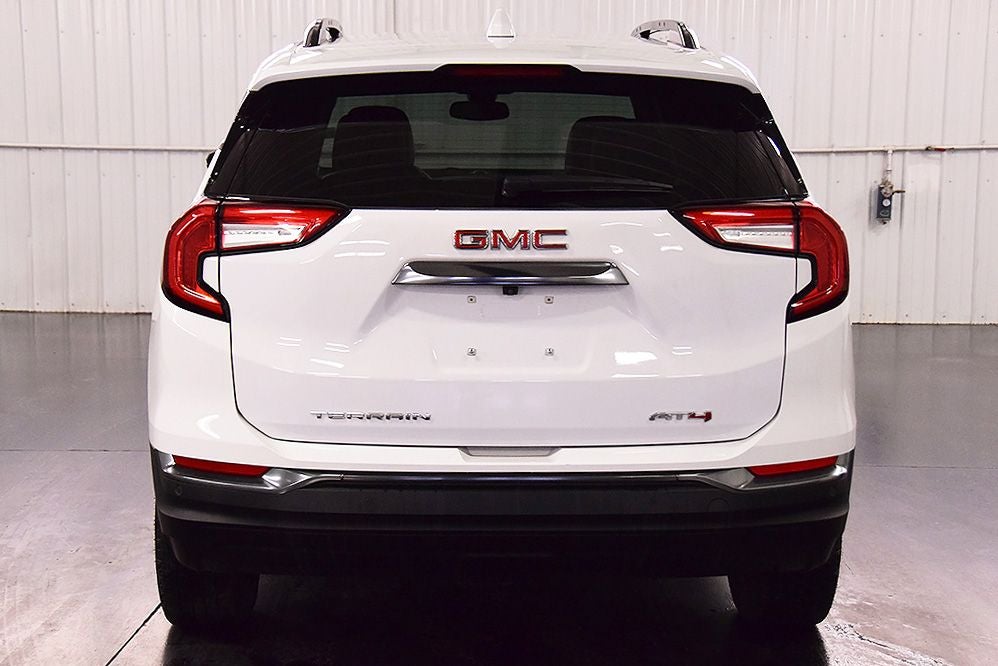 2023 GMC Terrain AT4