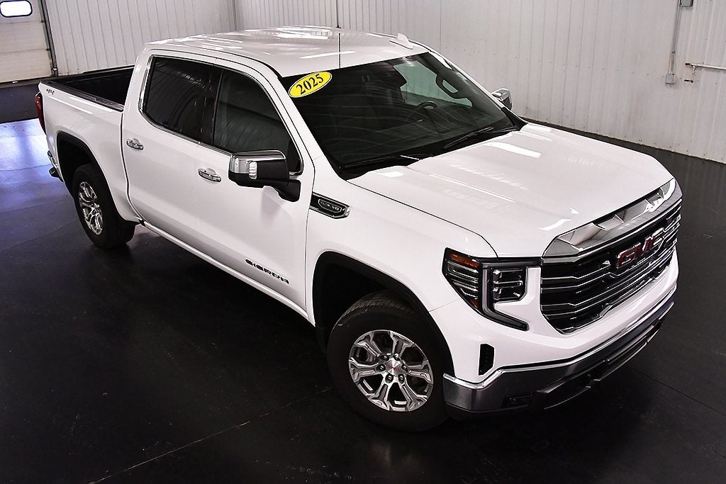 2025 GMC Sierra 1500 SLT