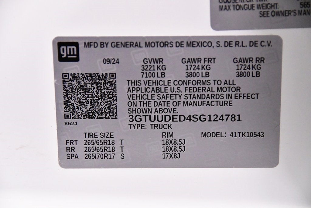 2025 GMC Sierra 1500 SLT