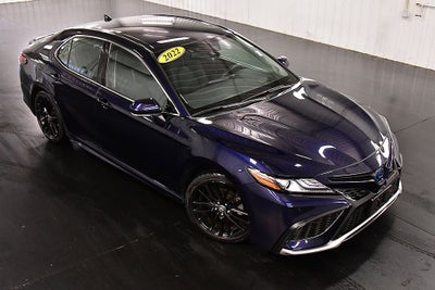 2022 Toyota Camry Hybrid XSE