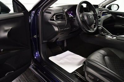 2022 Toyota Camry Hybrid XSE
