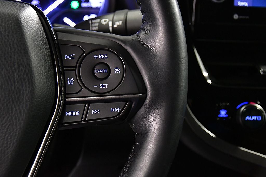 2022 Toyota Camry Hybrid XSE