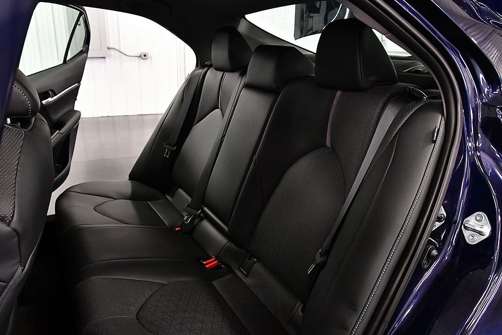 2022 Toyota Camry Hybrid XSE